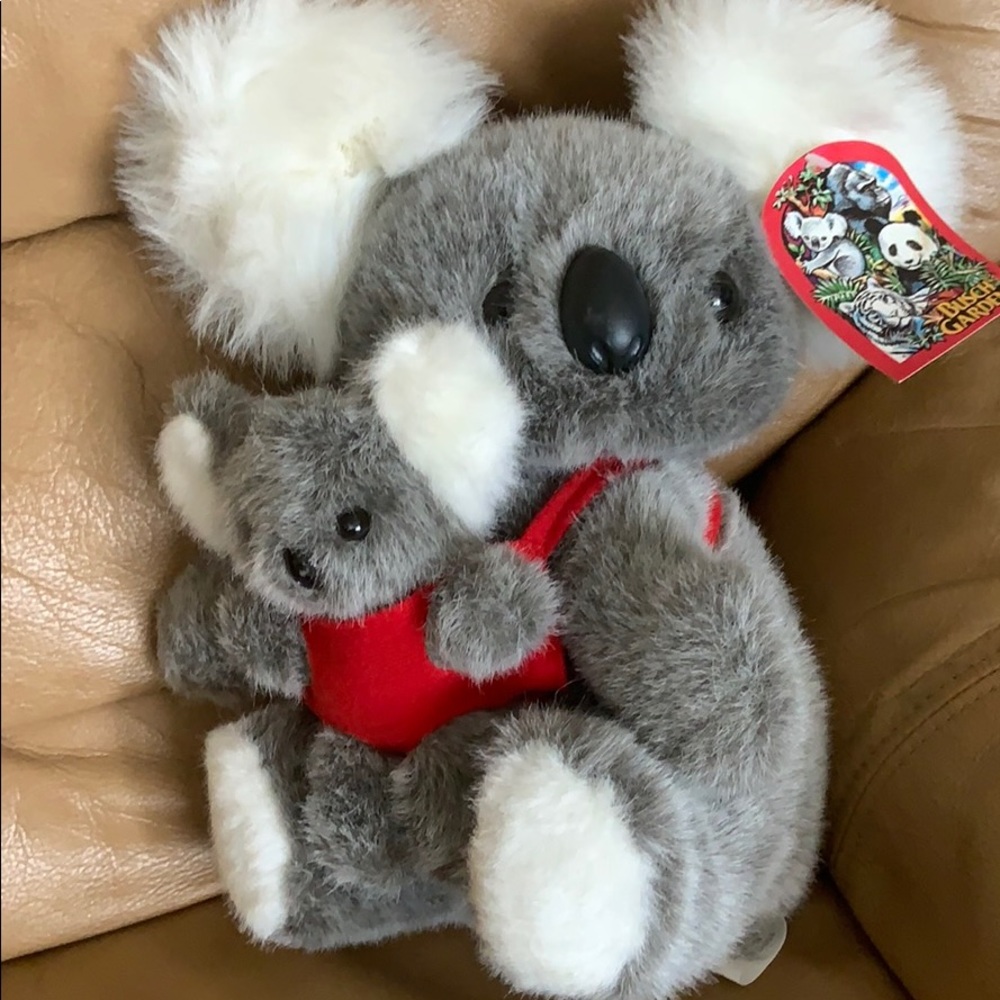 Mommy and Baby Koala Bear